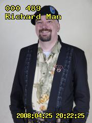 ../25u-richard/25u-richard-202225._4256114.000489t.jpg