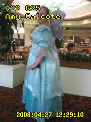 ../27m-amy/27m-amy-122910.CosCon2008_431.022625t.jpg